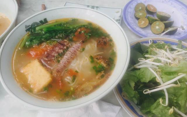 Quán Ăn Xà Cừ Quán - Bún Tôm Hạ Long