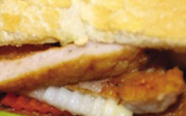 Quán Ăn Xe Bánh Mì Chả Cá