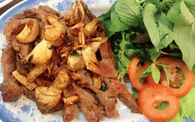 Quán Ăn Xí Ngầu Quán - Lẩu & Hải Sản Nướng