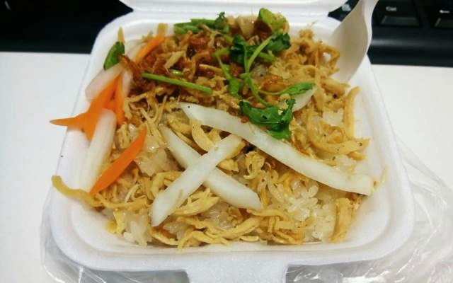 Quán Ăn Xôi Mặn & Bánh Hỏi Thịt Nướng