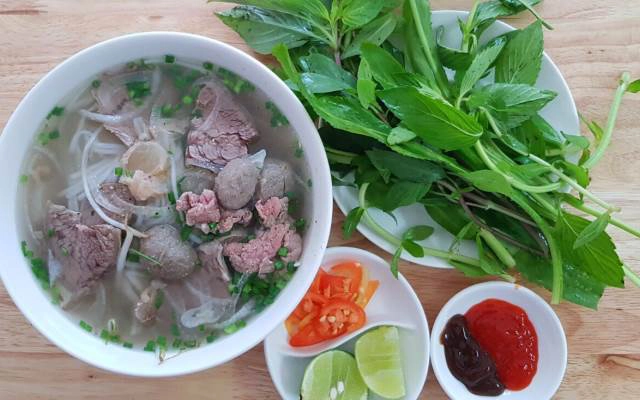 Quán Ăn Xuân Bình - Phở Bò Gia Truyền