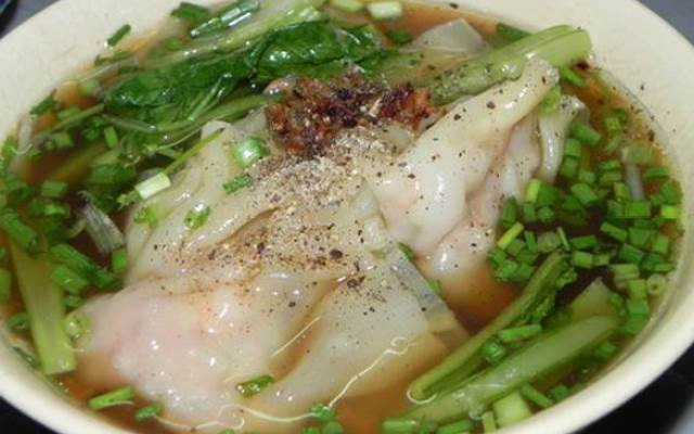 Quán Ăn Xủi Cảo & Hủ Tiếu - Chợ 200