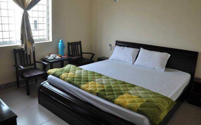 Y Tấn Tường Hotel
