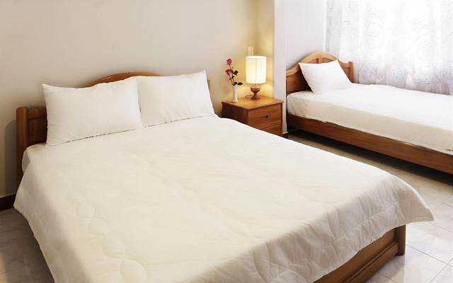 Yen's Hotel 2
