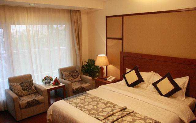 Yến Trang 2 Hotel - Sư Vạn Hạnh