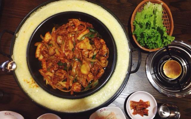 Nhà Hàng Yoogane Chicken Galbi - AEON Mall Bình Tân