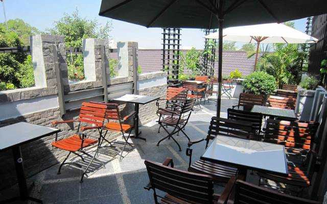 Yumi Cafe