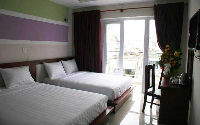 Yumi Hotel
