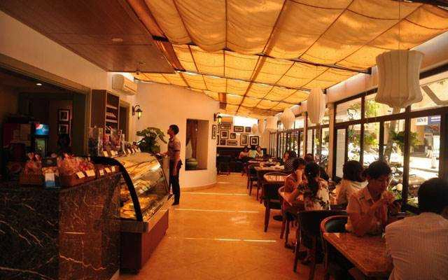 Zephyr Cafe & Restaurant