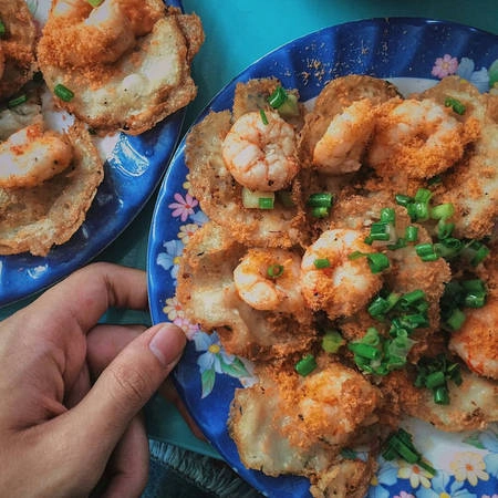 “Lội ngõ lội ngách” đi ăn hết những món bánh ngon và rẻ ở Vũng Tàu