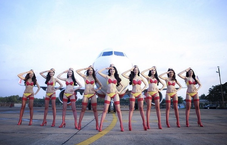 ‘Cơ hội gặp tiếp viên bikini’ khi bay với VietJet Air?