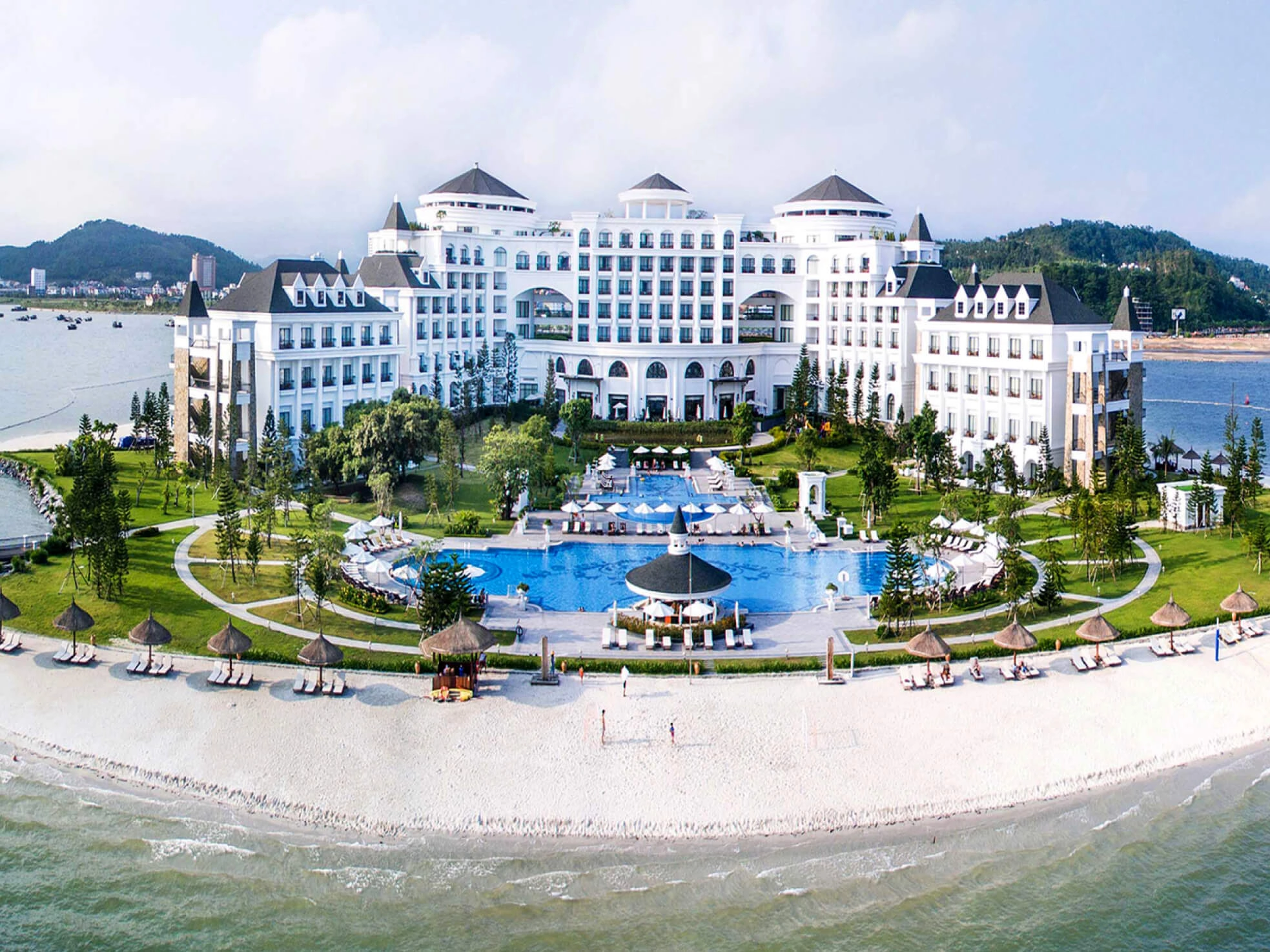 [Ưu đãi riêng cho khách Quảng Ninh] 2N1Đ ở Vinpearl Resort & Spa Hạ Long 5 sao + Ăn 03 bữa chỉ 1.399.000 VND/Khách