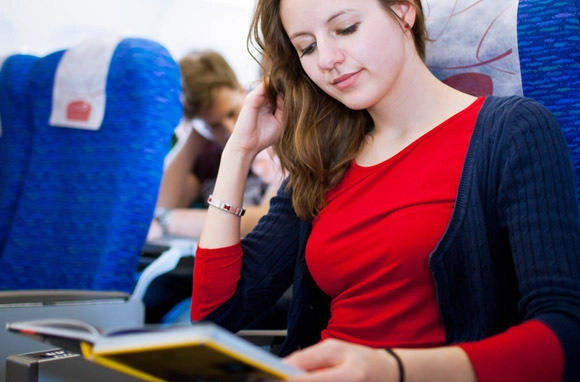 10 bí quyết giúp chuyến bay của bạn hết tẻ nhạt