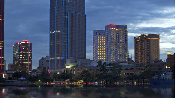 3N2Đ ở khách sạn Sheraton Saigon 5* + vé máy bay khứ hồi từ Hà Nội với 5,5 triệu