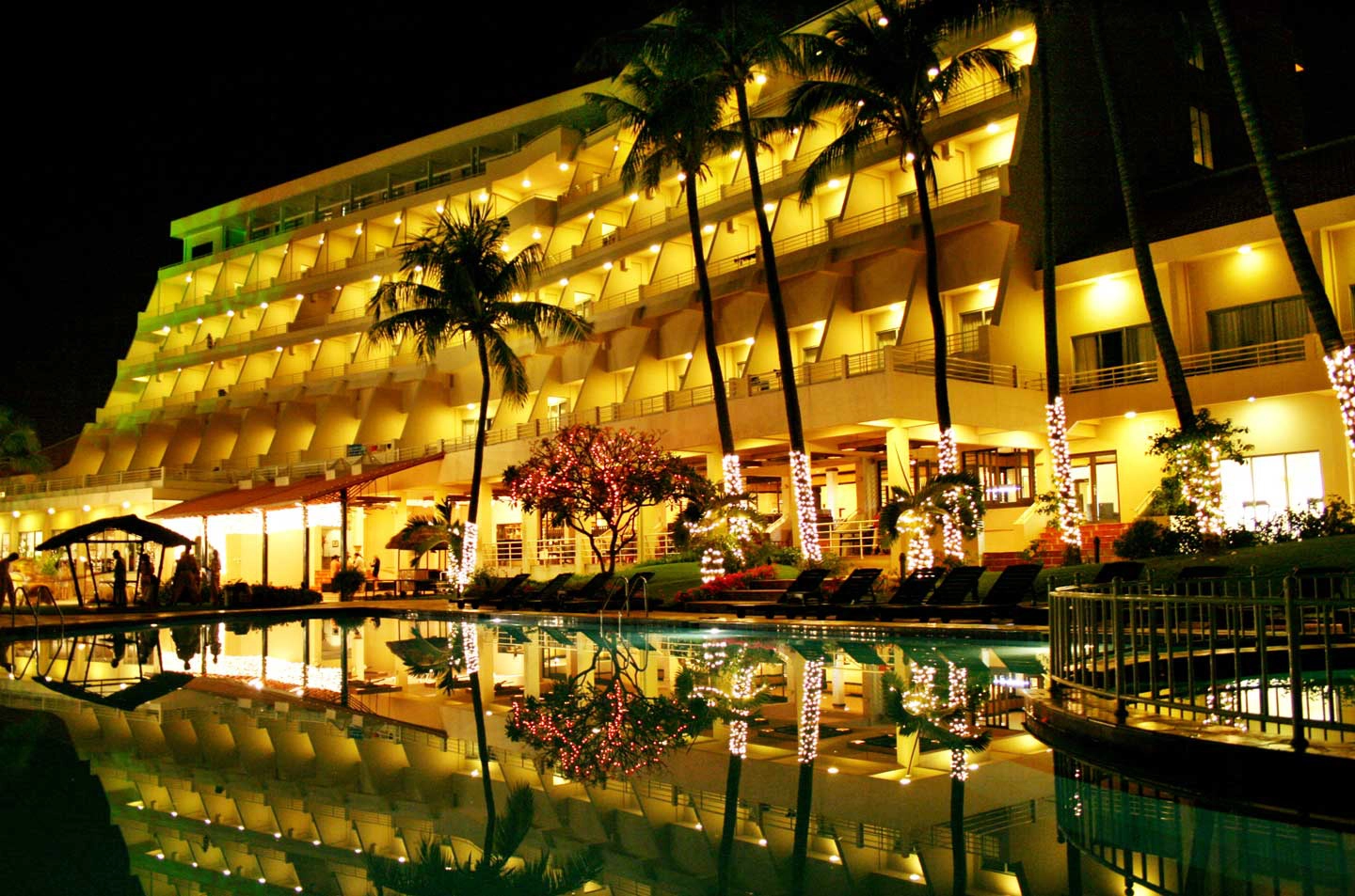 3N2Đ ở Ocean Dunes Resort Phan Thiết + vé tàu lửa 5* + ăn tối chỉ 1.699.000 đồng/Khách