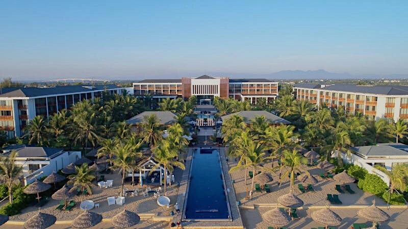 3N2Đ tại khu nghỉ dưỡng Sunrise Premium Hội An 5* + vé máy bay giá chỉ 5.899.000 đồng