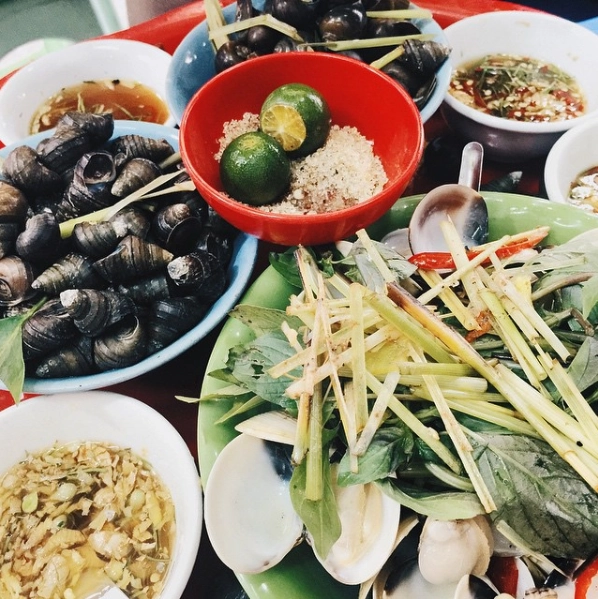 4 hàng ốc ngon nức tiếng Hà Nội: Chưa đi ăn là “phí của giời”!