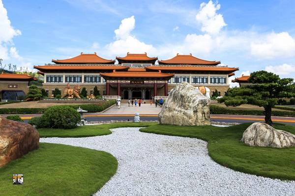 4 ngày tắm biển, leo núi ở Đài Loan