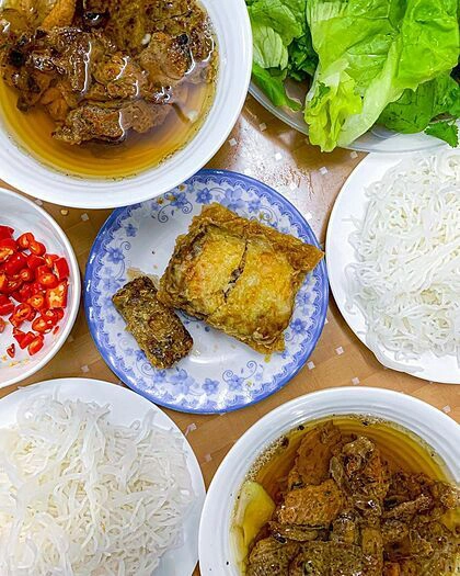 4 quán bún chả lâu đời nhất Hà Nội