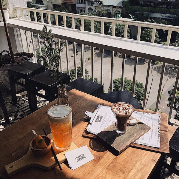 4 quán cà phê view đẹp, đồ ăn ngon và ngay trung tâm Sài Gòn cho “team lười đi xa”
