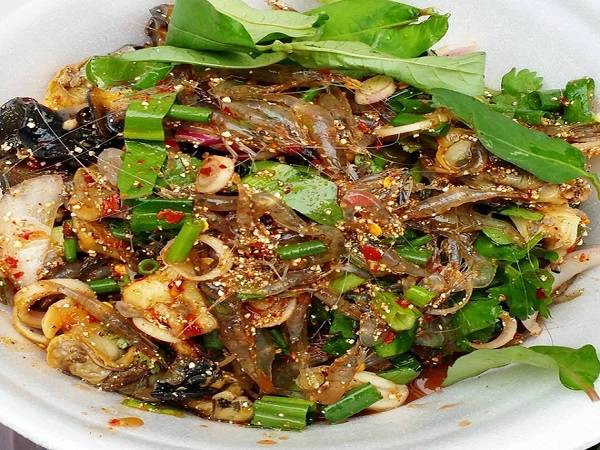 5 món đặc sản kinh dị khiến team “ăn cả thế giới ” cũng phải chùn bước ở Thái Lan