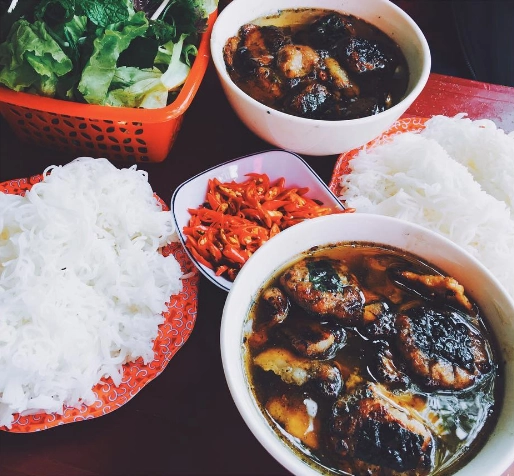 5 quán bún chả Hà Nội không có trong cẩm nang du lịch nào, nhưng bạn nhất định phải thử!
