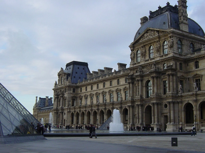 6 địa điểm nhất định phải ngắm khi du hí Paris