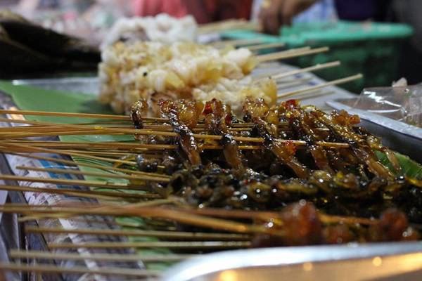 8 mẹo tiết kiệm chi phí thưởng thức đặc sản