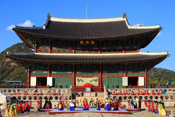 Ăn gì, chơi đâu khi du lịch Seoul chỉ với 5 USD?