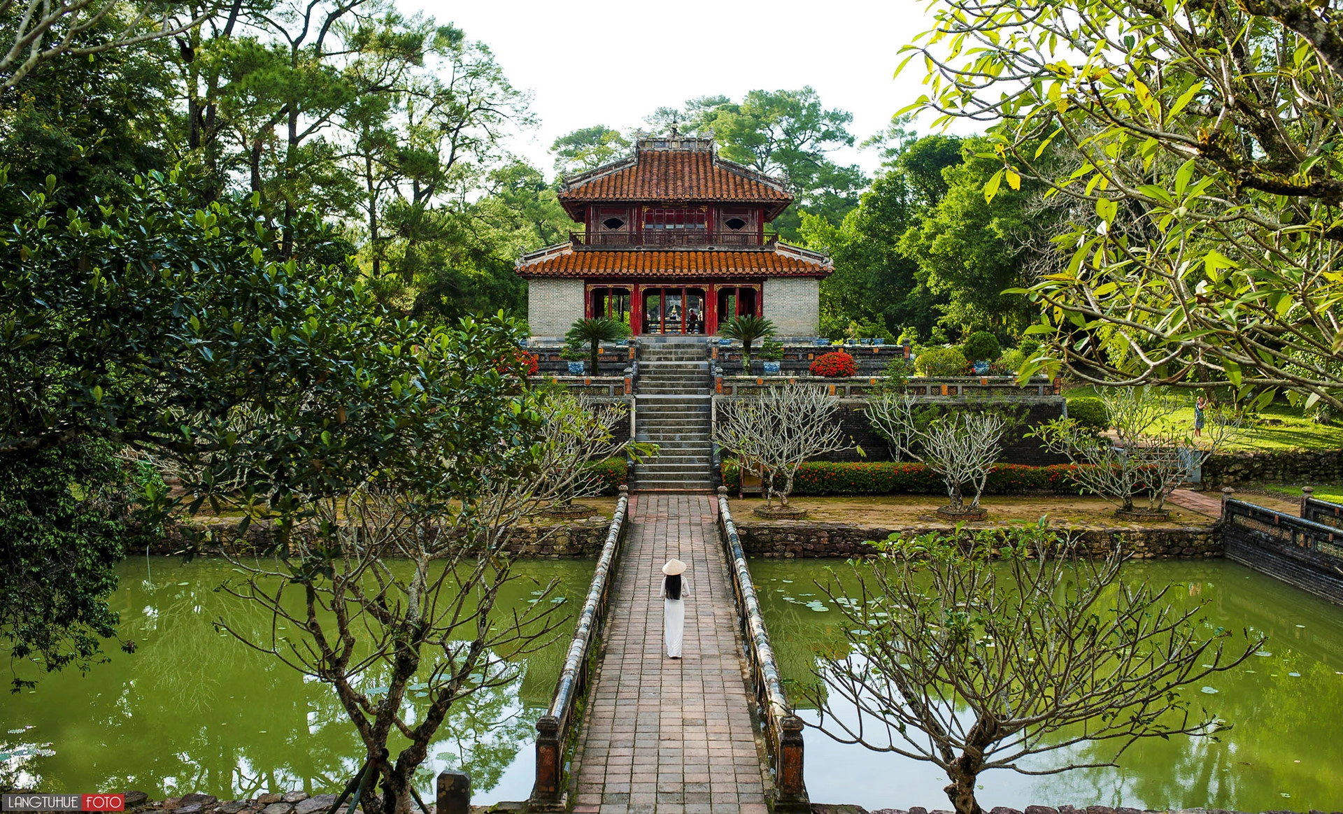 Ba lăng tẩm những vị vua triều Nguyễn