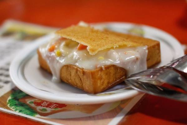 Bánh mì quan tài - món ăn đường phố độc đáo của Đài Loan
