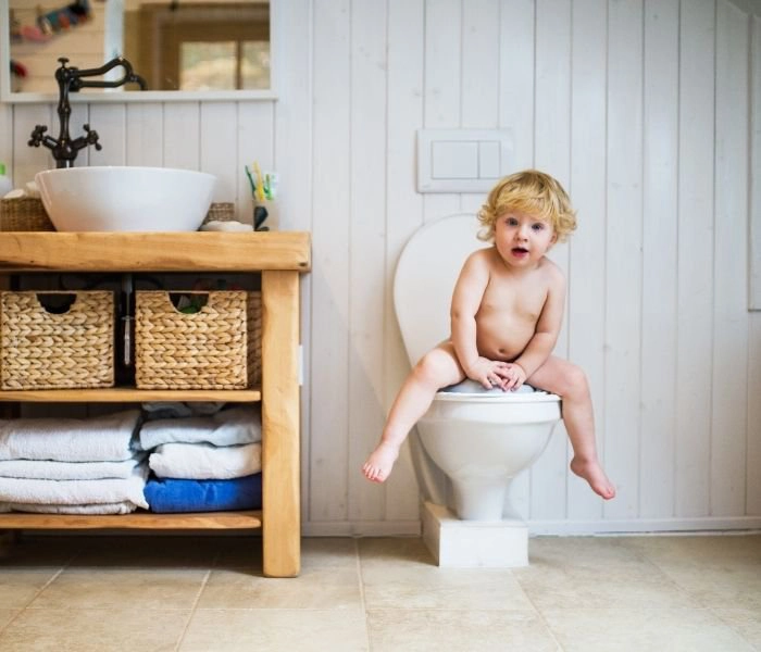 Bé không đi tiểu được phải làm sao?