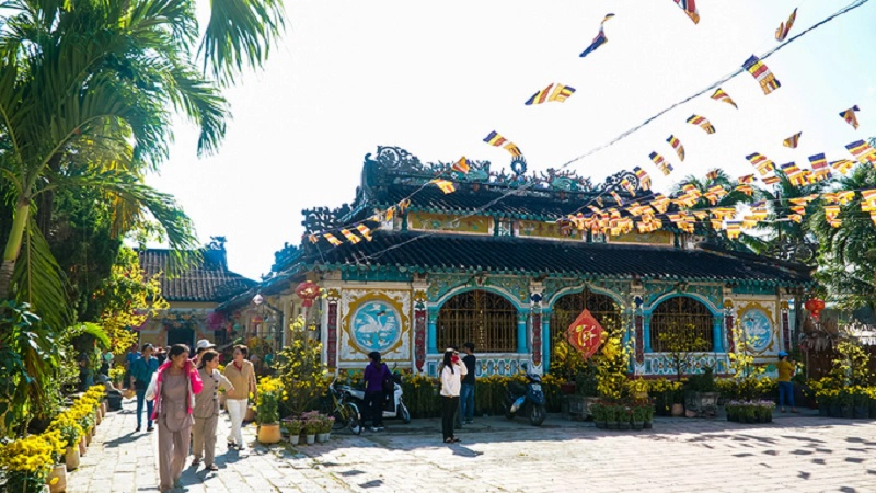 Bên trong ngôi chùa tồn tại xuyên 3 thế kỷ ở Sa Đéc