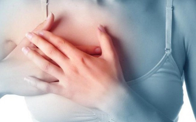 Bị nang vú có nguy hiểm không?