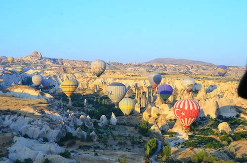 Bình minh giữa không trung ở Cappadocia