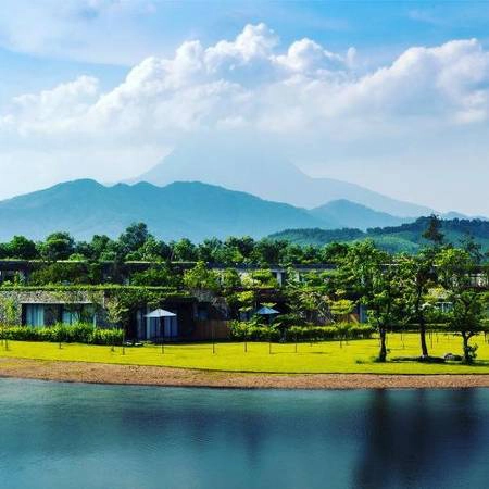 Bốn resort 5 sao mát lộng ngay gần Hà Nội