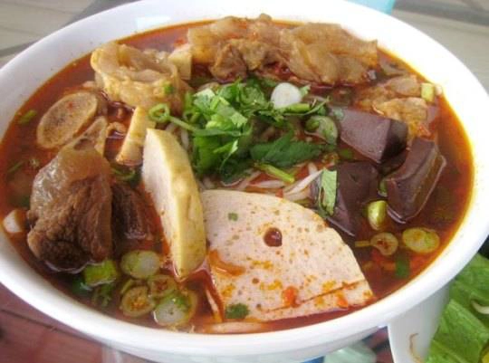 Bún bò Huế của người ở Huế