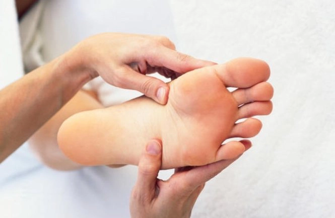 Các bệnh về lòng bàn chân