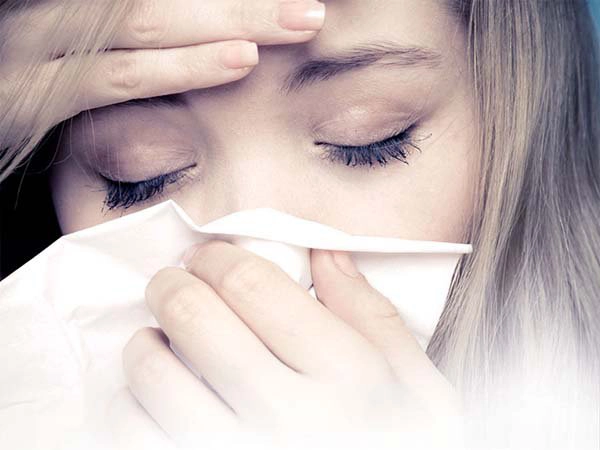 Các mẹo chữa viêm mũi dị ứng thời tiết tại nhà