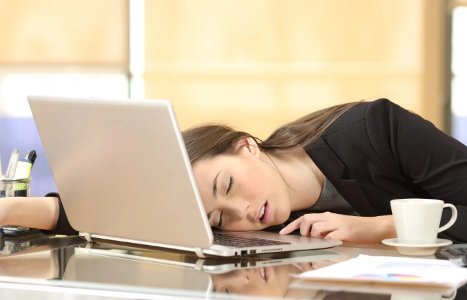 Các tác hại của thức đêm ngủ ngày