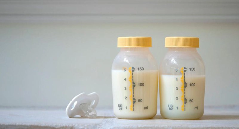 Cách bảo quản sữa mẹ an toàn