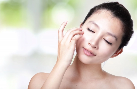 Cách chọn kem dưỡng ẩm cho da khô nứt nẻ vào mùa đông