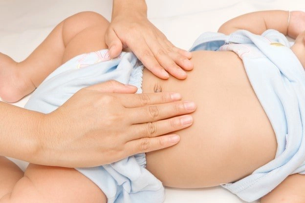 Cách chữa đầy bụng cho trẻ 2 tuổi