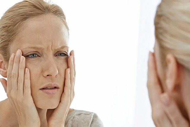 Cách hạn chế da mặt chảy xệ