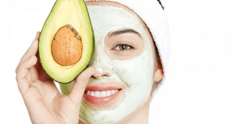Cách làm mặt nạ bơ trị mụn