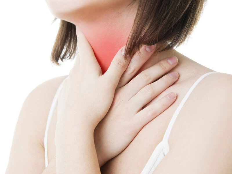 Cách xử trí khi cổ họng khô khát nước liên tục