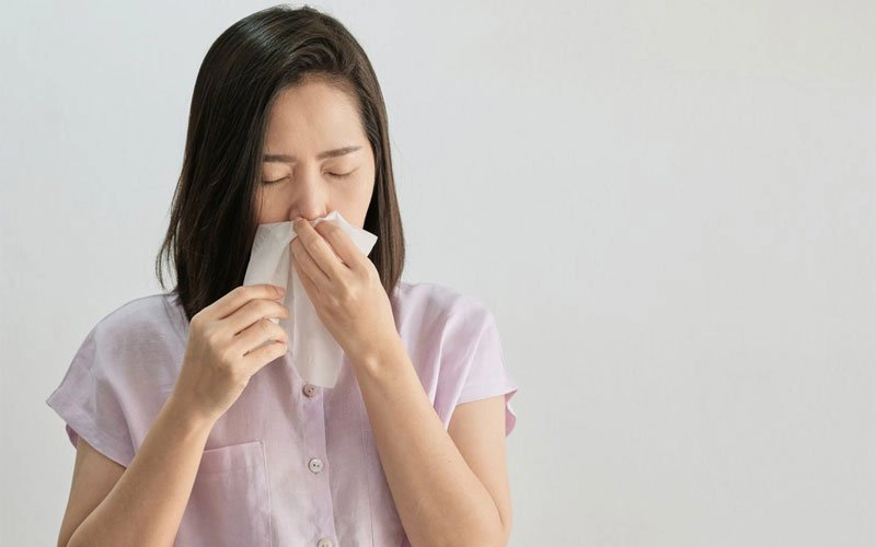 Cảnh giác viêm mũi xoang xuất tiết bội nhiễm