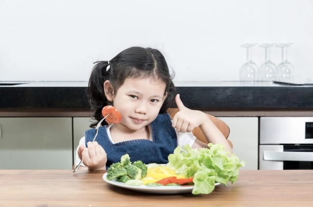 Chăm sóc, dinh dưỡng cho bé phù hợp theo từng độ tuổi