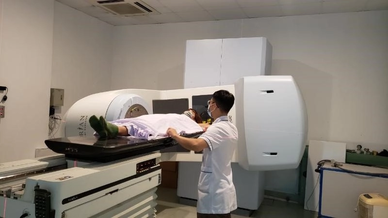 Chân yếu tê nhức sau khi xạ trị u phổi có phục hồi được không?
