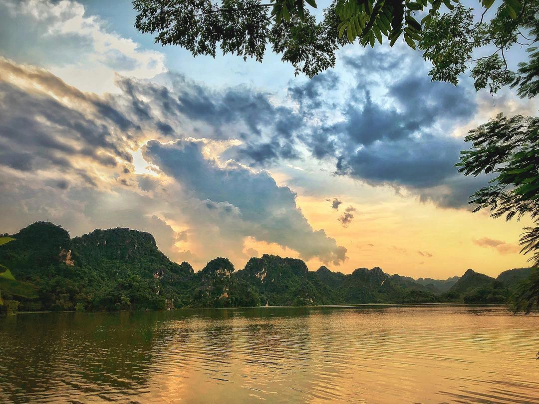 Check-in ngay những hồ nước đẹp “siêu chill” ở ngoại ô Hà Nội